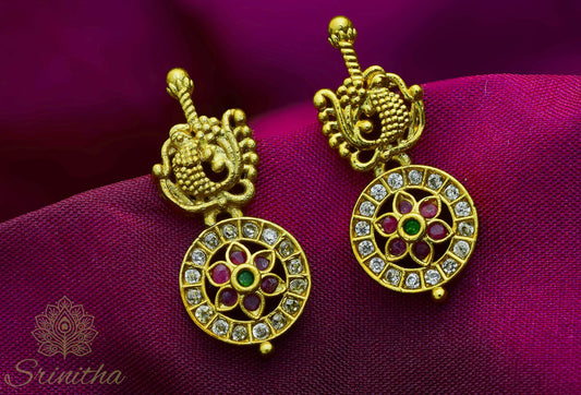 Kumārikā Set – Short Antique Choker with Medallion Drops