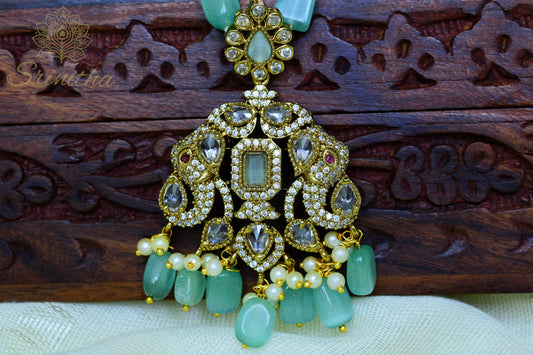 Mādhava – Seafoam Green Beaded Kundan Pendant Necklace