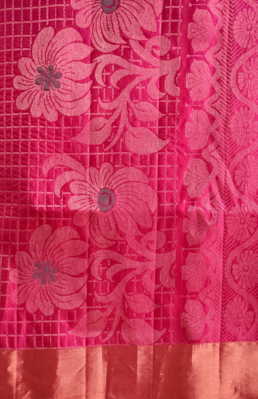 Tāmrashree – Pure Uppada Handloom Silk in Bottle Green with Pink Pallu