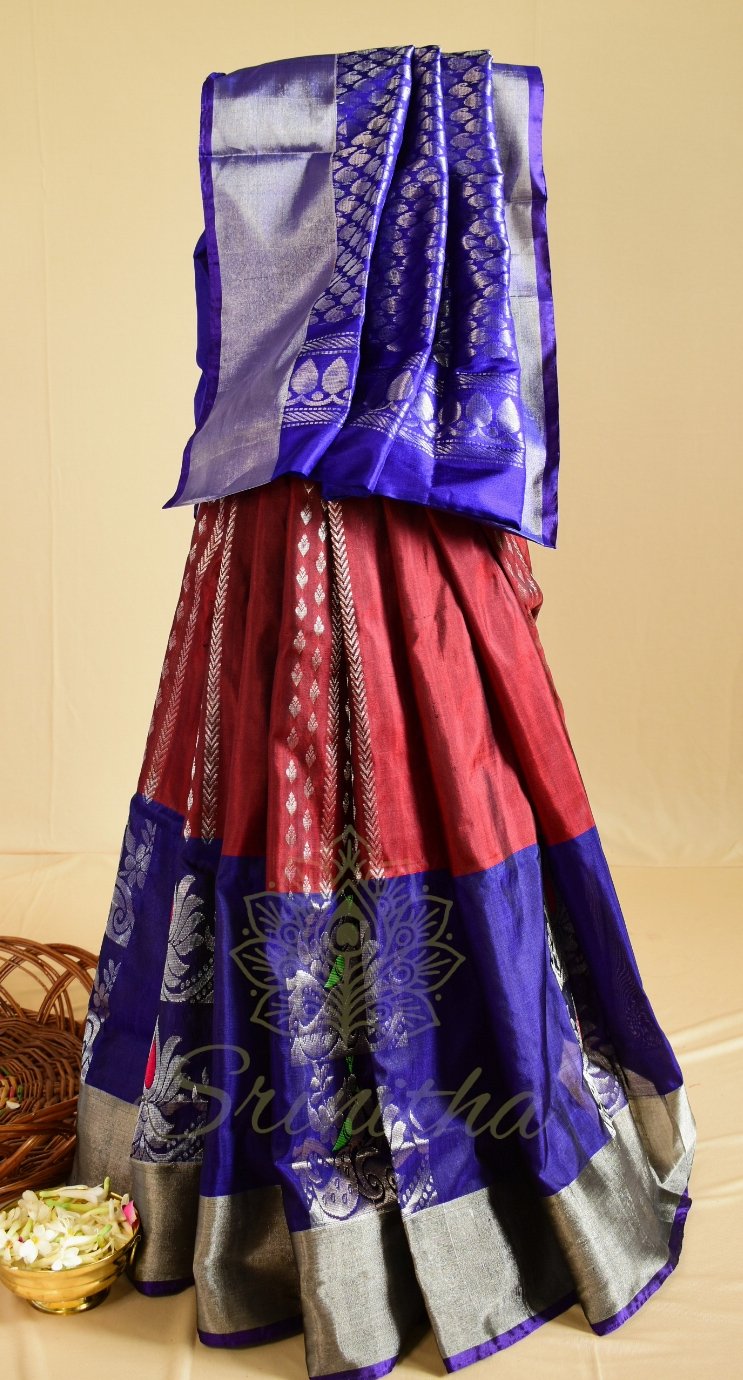 Ratnagarbha – Pure Uppada Anchu Latha in Maroon & Blue