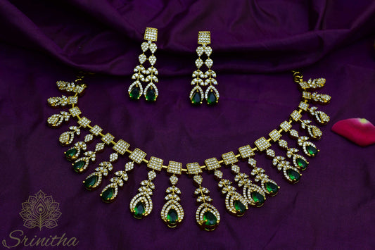 Haritāra Set – Emerald Green AD Necklace with Matching Earrings