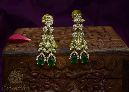 Haritāra Set – Emerald Green AD Necklace with Matching Earrings