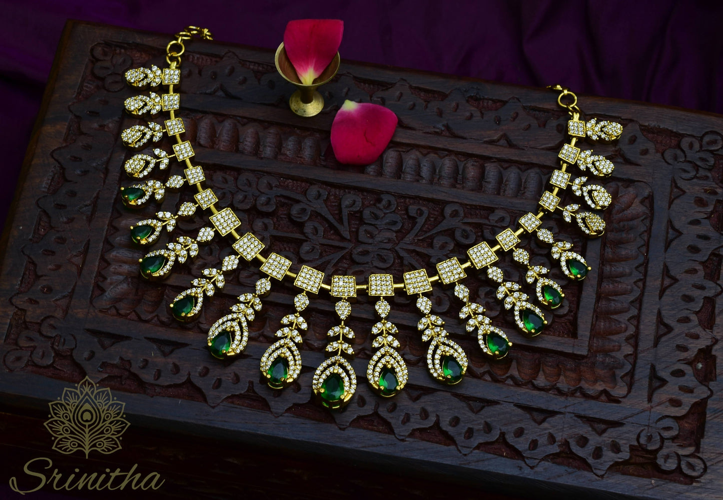 Haritāra Set – Emerald Green AD Necklace with Matching Earrings