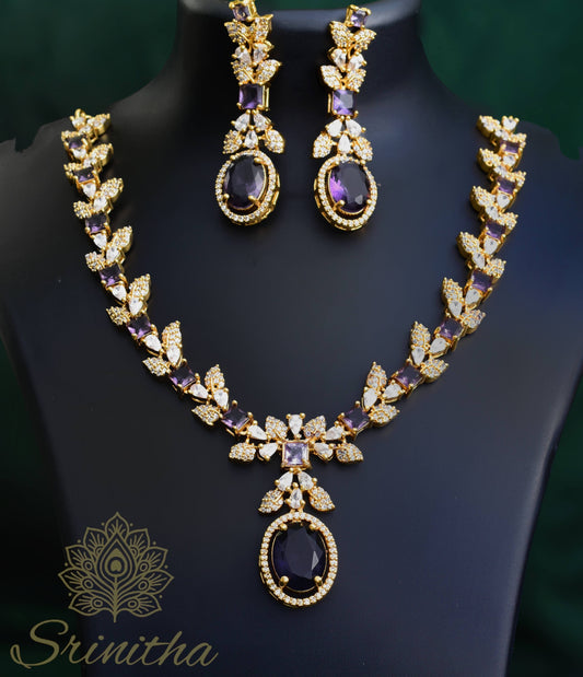 Marakata Līlā Violeta Set – Violet Square-Stone AD Necklace with Matching Earrings