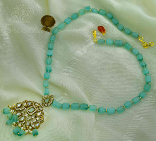 Mādhava – Seafoam Green Beaded Kundan Pendant Necklace