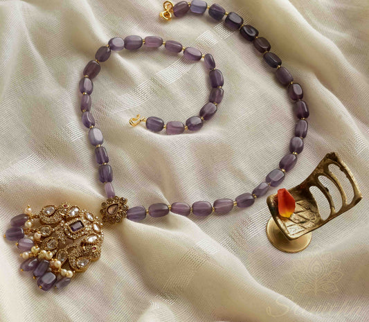 Mādhava – Violet Beaded Kundan Pendant Necklace