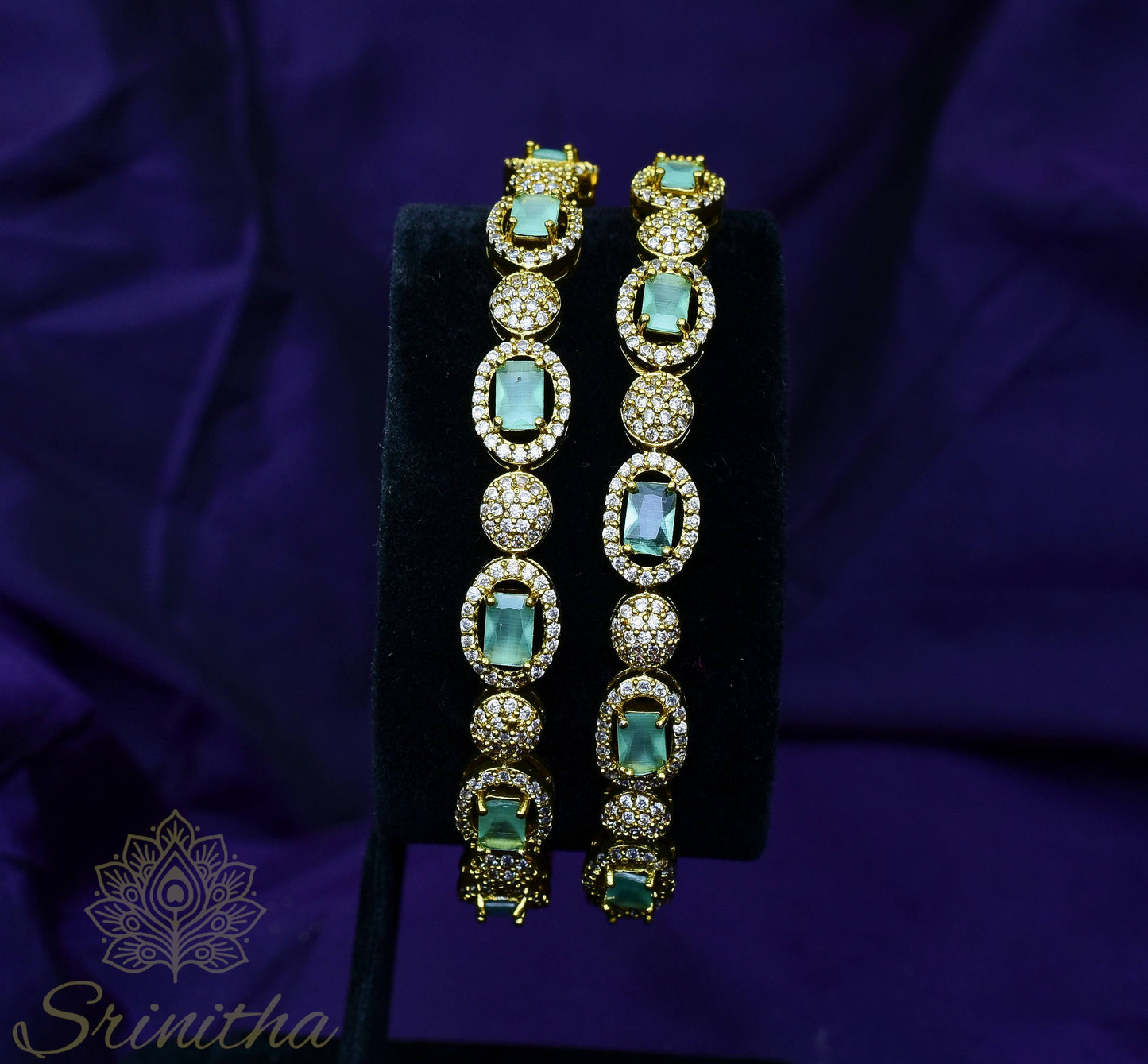 Smera Laharī – Mint Spark Bangles