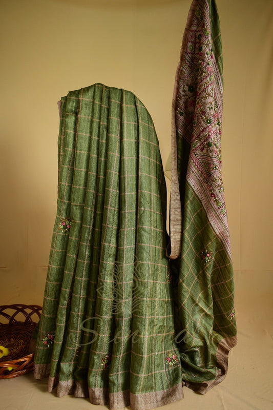 Vanalatha – Olive Green Tussar Saree with Hand Embroidered Pallu